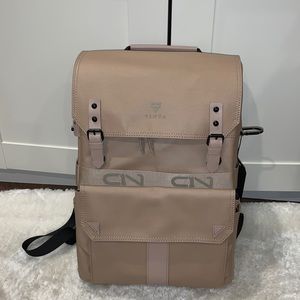 Vinta backpack